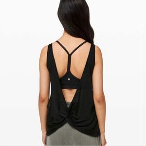 Lululemon black mix and mingle tank